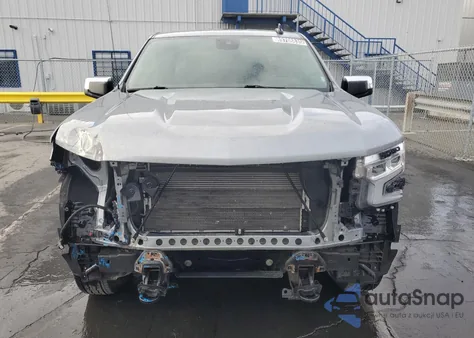 2025 Chevrolet Silverado K1500 Lt z USA, uszkodzony, nr VIN 1GCUKDED1SZ124341